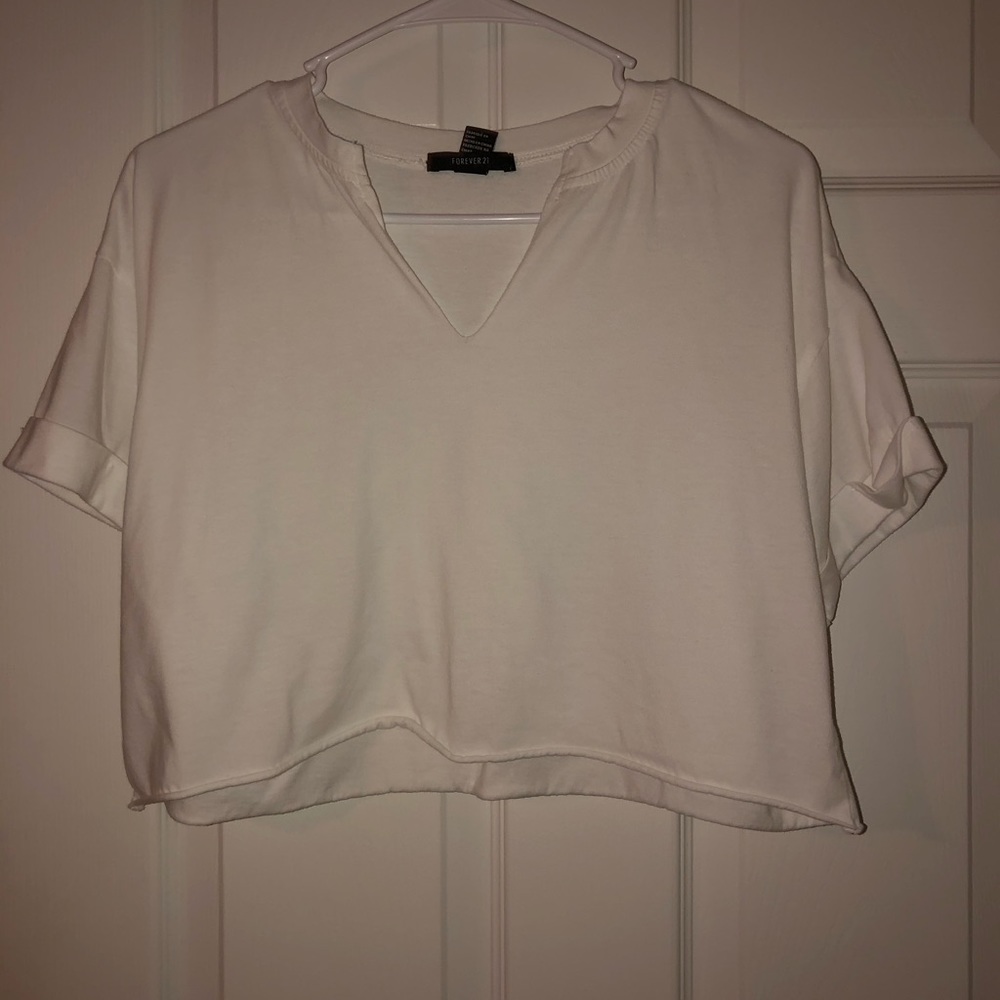 White cropped t-shirt